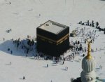 rare quiet moment around the Kabah